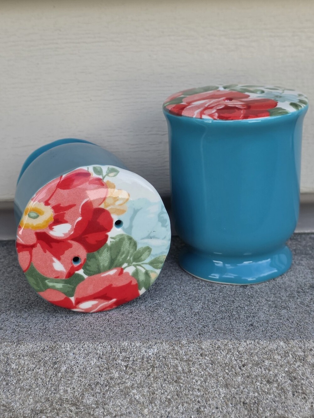 Pioneer Woman Vintage Floral Teal Salt & Pepper Shakers